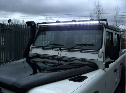RAMPE DE TOIT SUPPORT LED OU PHARE ADDITIONNEL DEFENDER