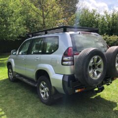 PARE-CHOCS ARRIÈRE AVEC DOUBLE SUPPORTS DE ROUES TOYOTA KDJ120